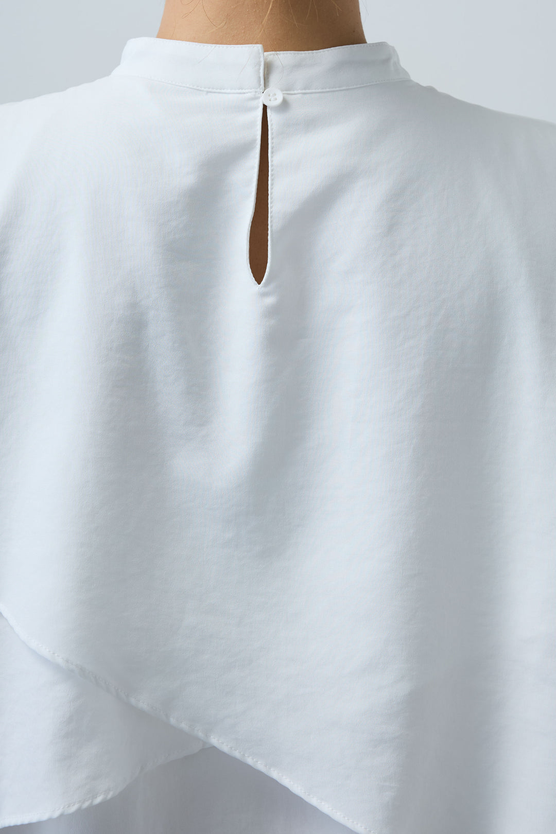 [予約/SET]アシンメトリーフレアーノースリーブブラウス+フェイクレザーベルトセンタータックパンツ(2set)