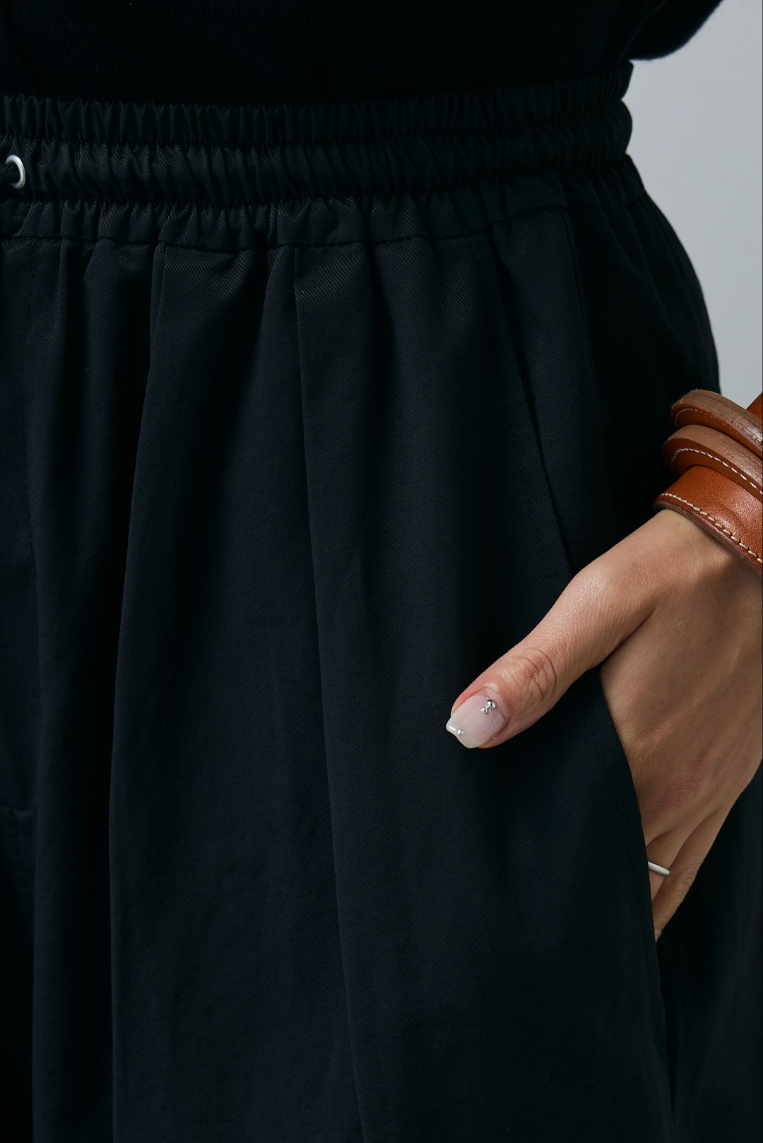 [予約/SET]アシメブラウス+裾ドロストナイロンパンツ(2set)