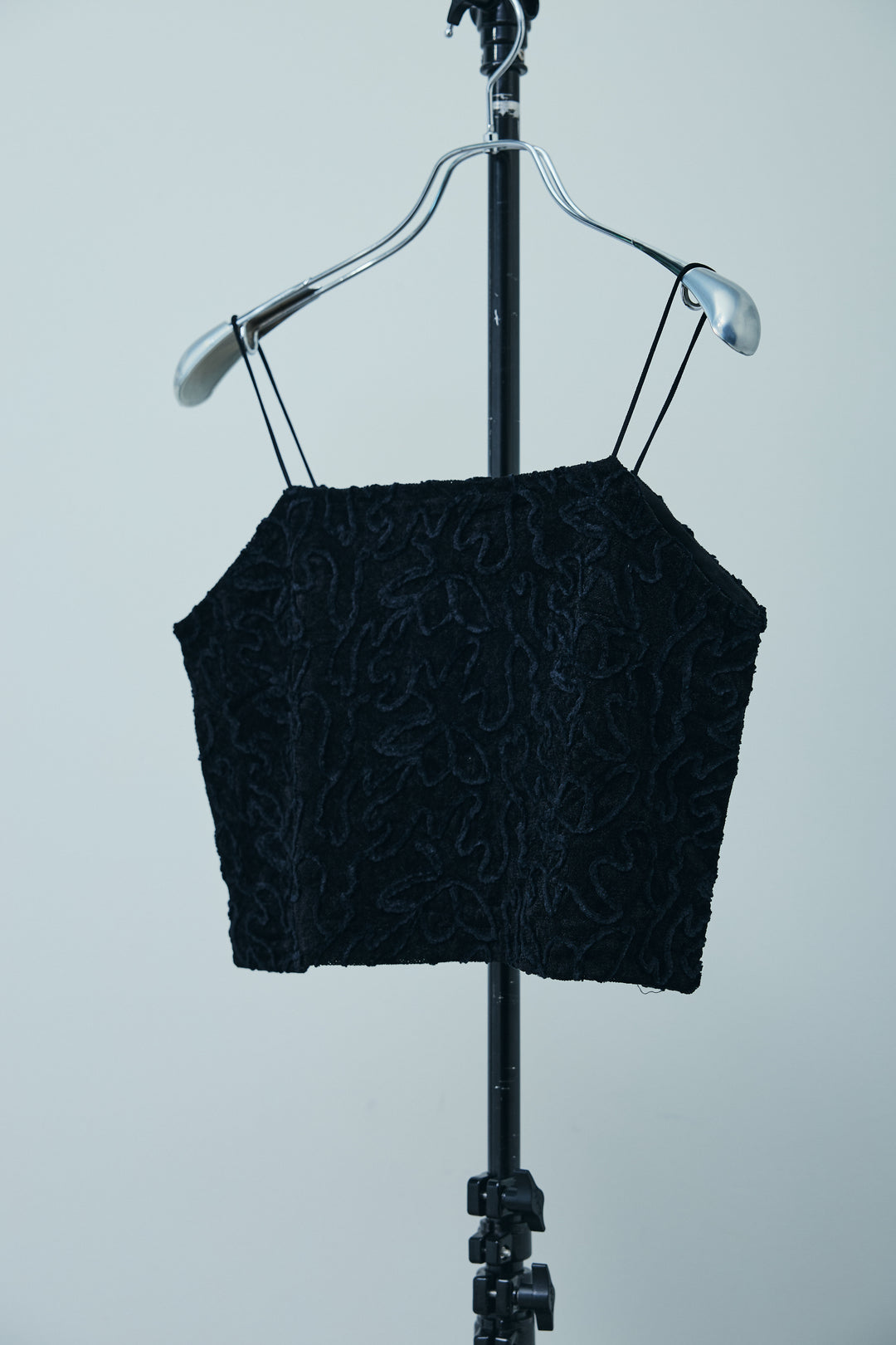 [予約/SET]シアーバックツイストノースリトップス+コード刺繍ベロアキャミ+裾ドロストナイロンパンツ(3set)