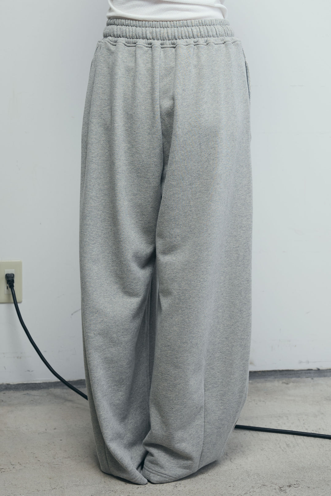 [予約/SET]フェイクスエードベスト+ルーズワイドスウェットパンツ(2set)