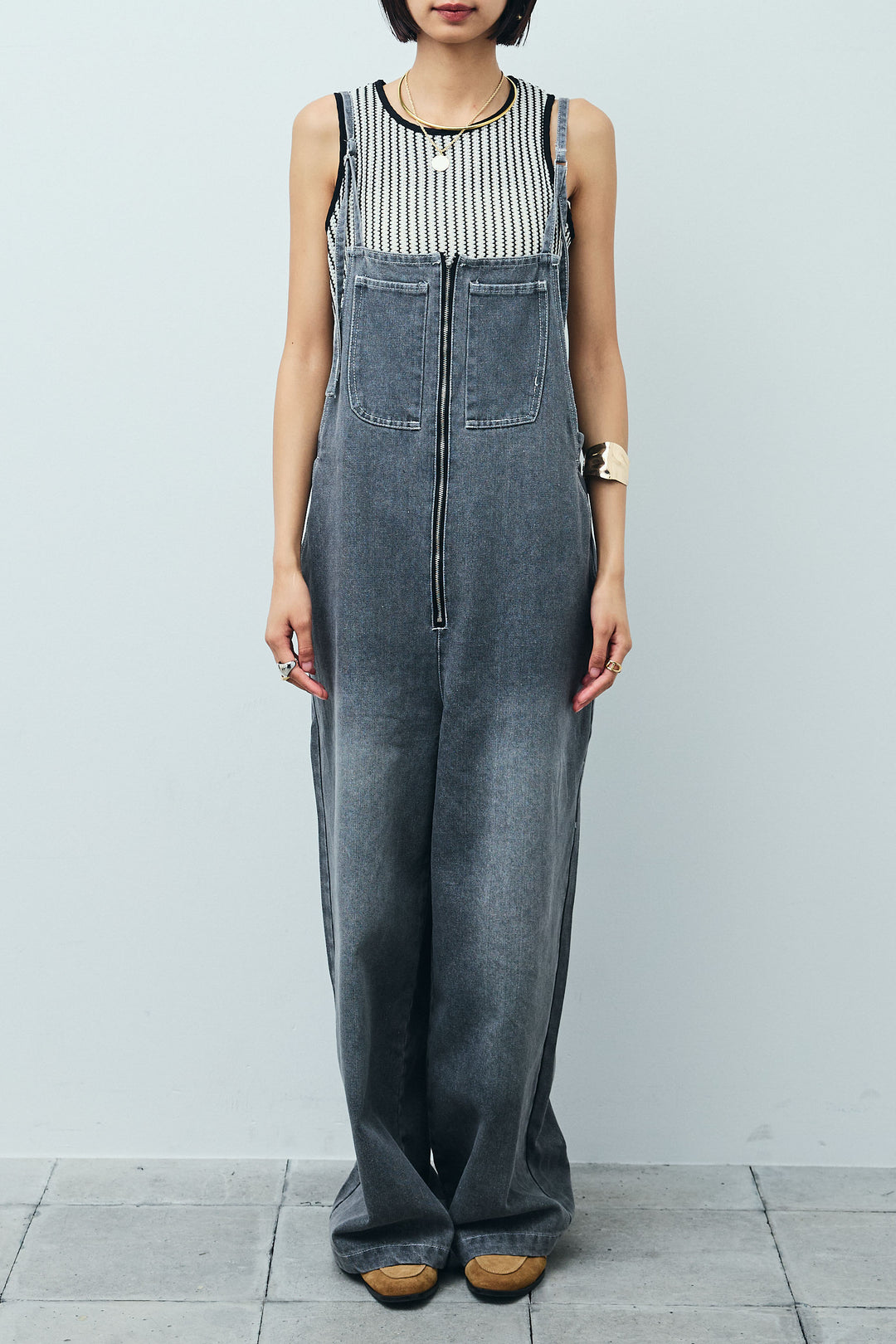 [予約/SET]リネンタッチ金ボタンカーデ+テレコリブカップ付きノースリーブ トップス+フロントジップストラップデザインデニムサロペット(3set)