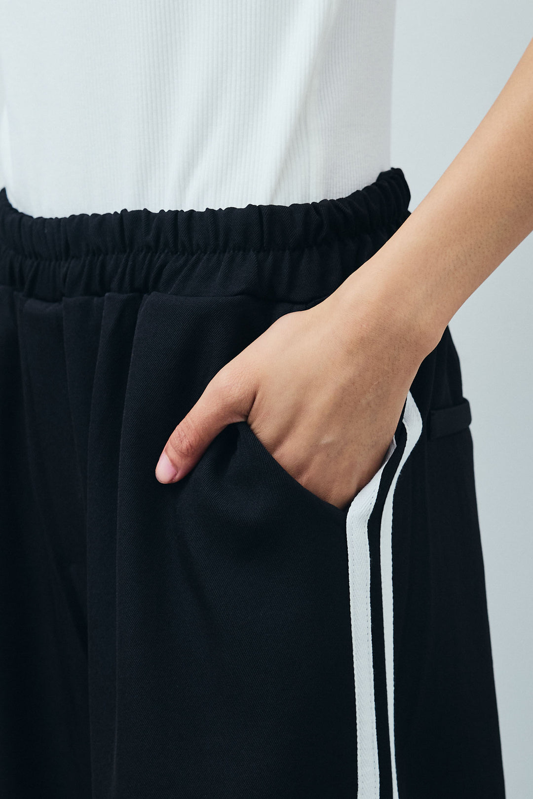 [予約/SET] 2wayぺプラムビスチェ+サイドラインワイドパンツ(2set)