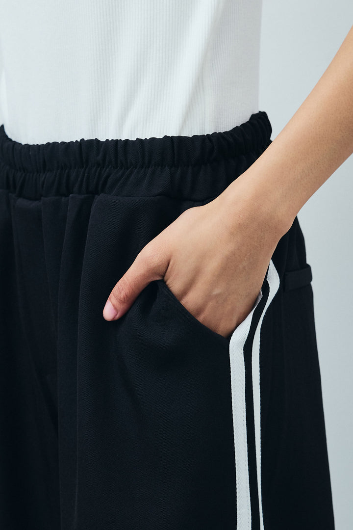 [予約/SET]アシンメトリーデザインジレ+サイドラインワイドパンツ(2set)