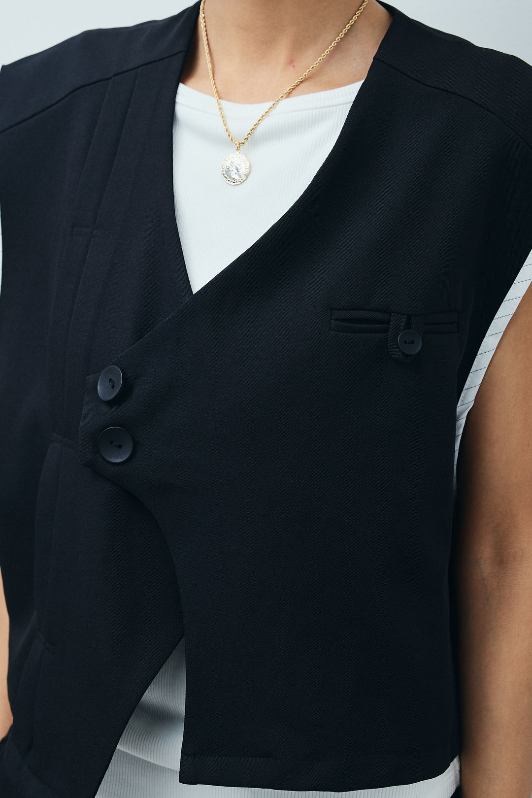 [予約]アシンメトリーデザインジレ