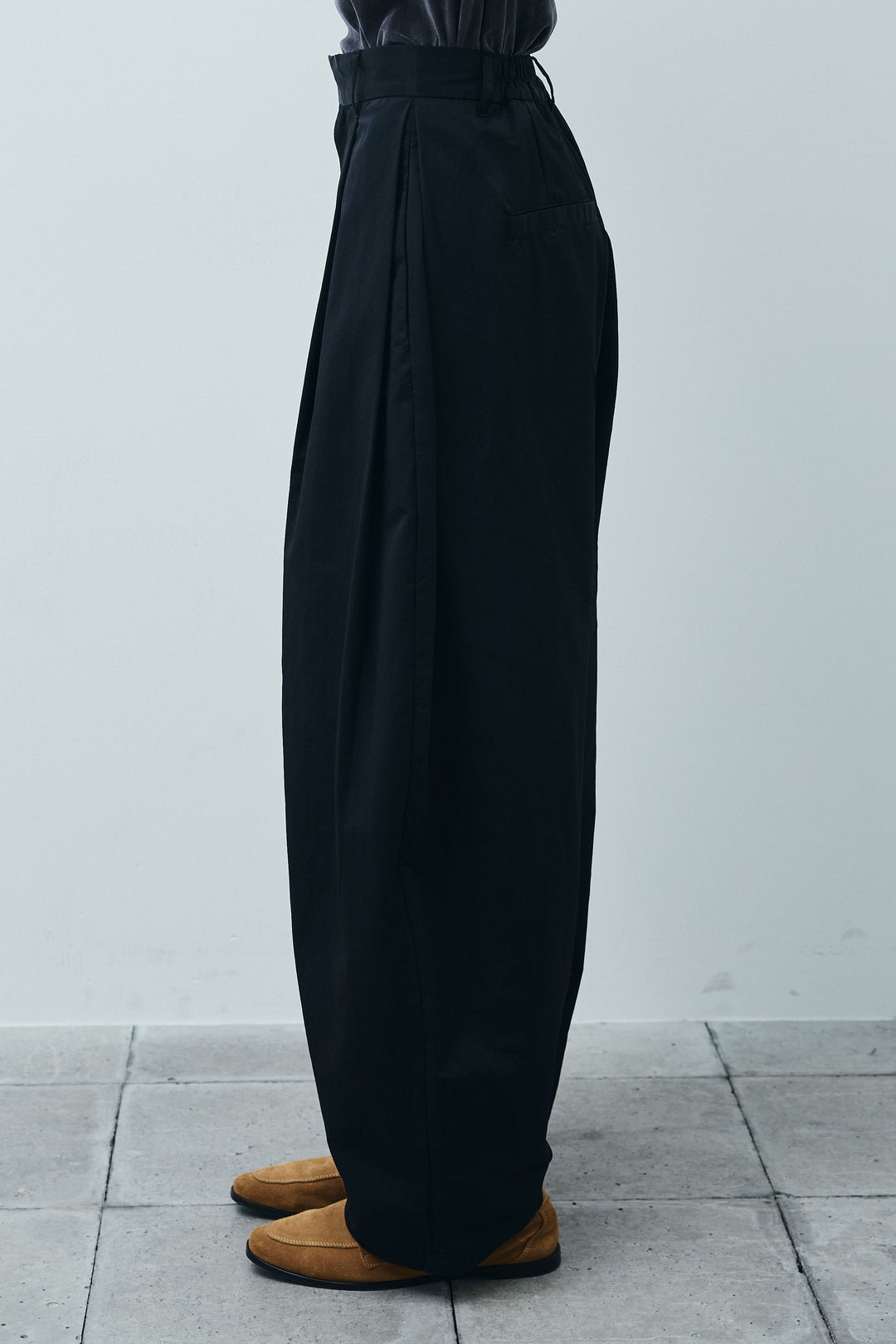 [予約]合繊ツイルタックカーブパンツ