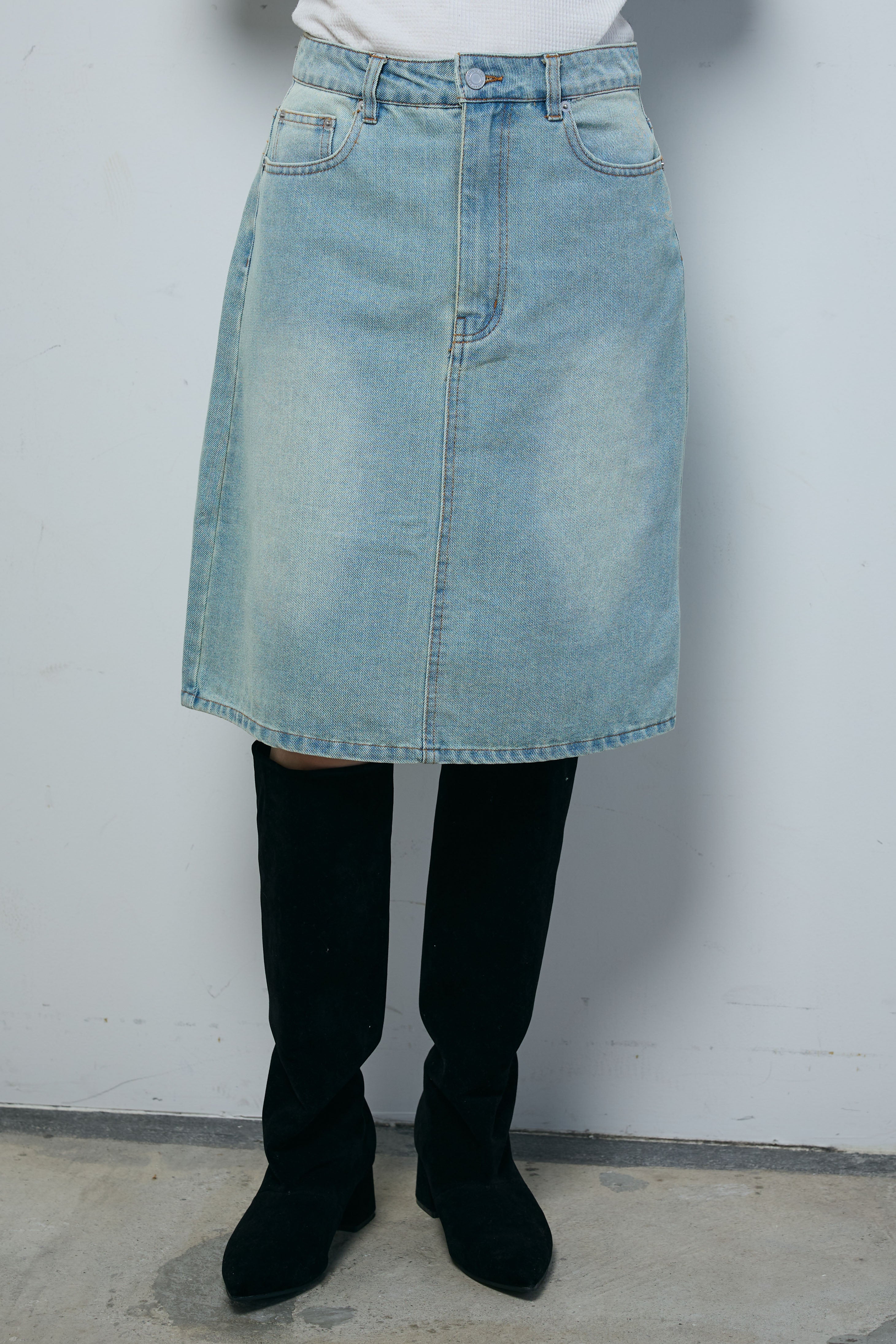 美品✨️NOKO PLEATS スカート デニム風 ラメ 膝丈 ブラック 40 プチプラデニムスカート 膝丈スカート デニム ショート丈 タイト