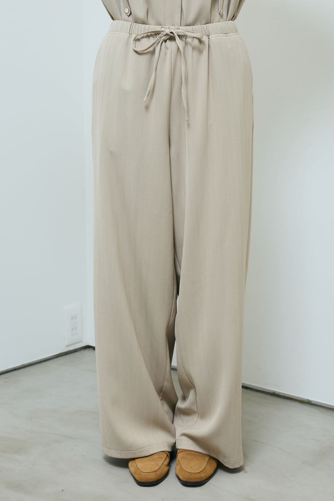 ミニヘリンボーンストレートイージーワイドPT