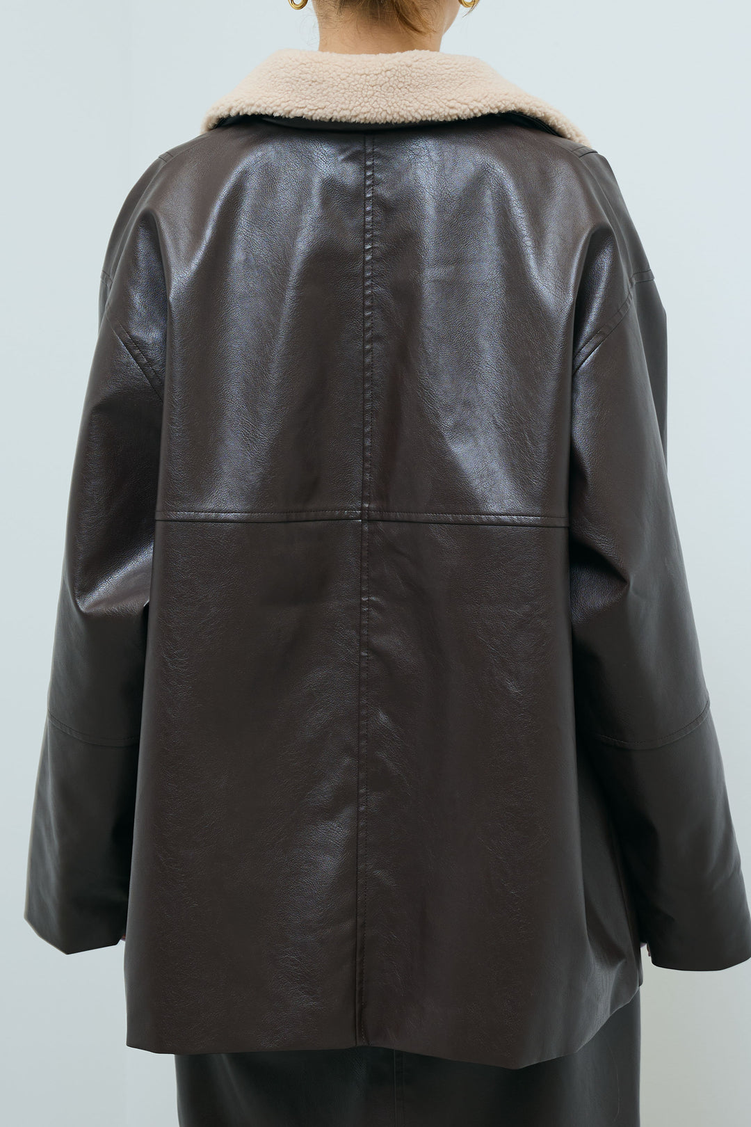 [予約/SET]ボアつきフェイクレザーカバーオール+シアーヘンリーネックロンT+エコレザーバックスリットペンシルスカート(3set)