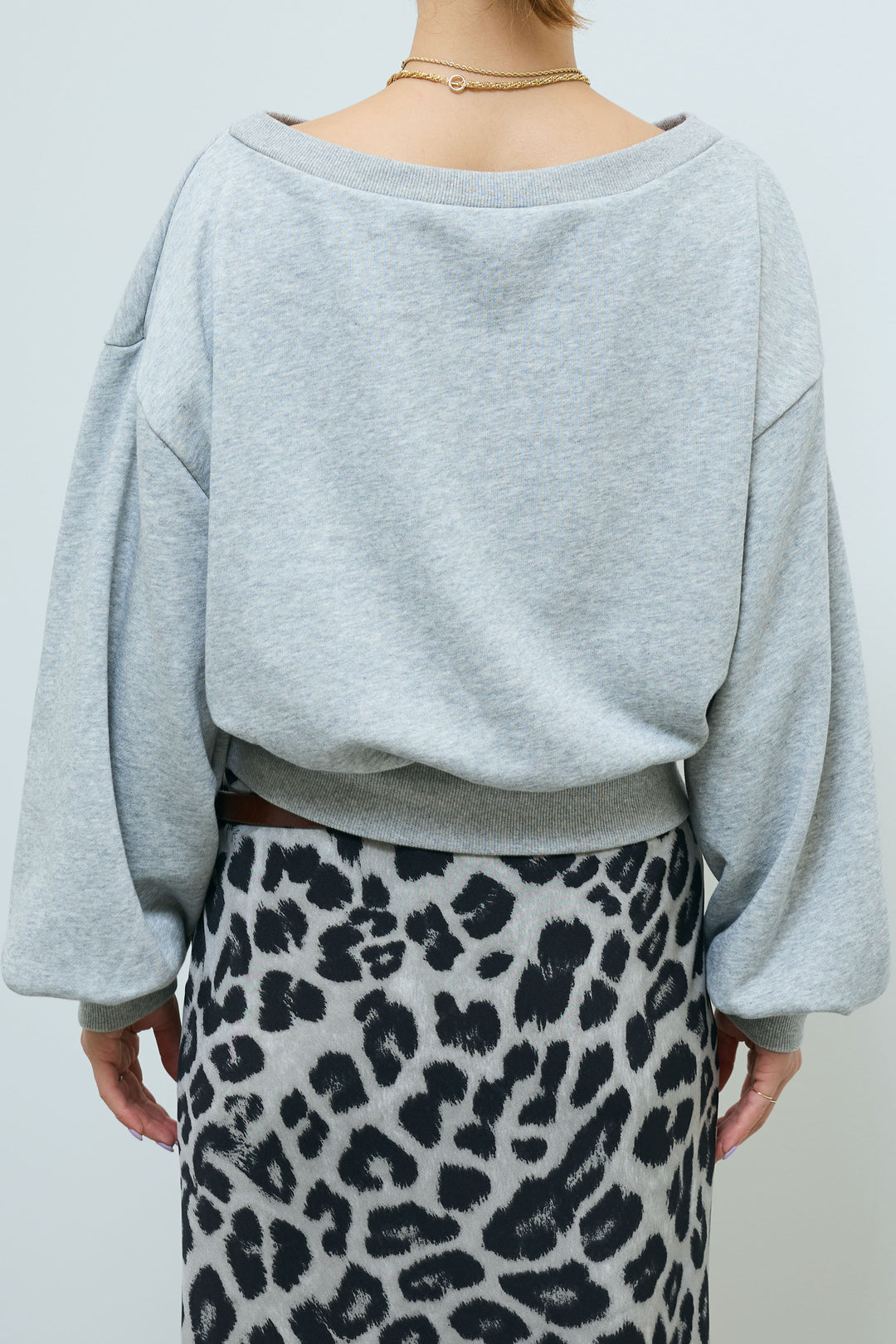 [予約/SET]裏毛アシメショルダープルオーバー+レオパードナロースカート(2set)