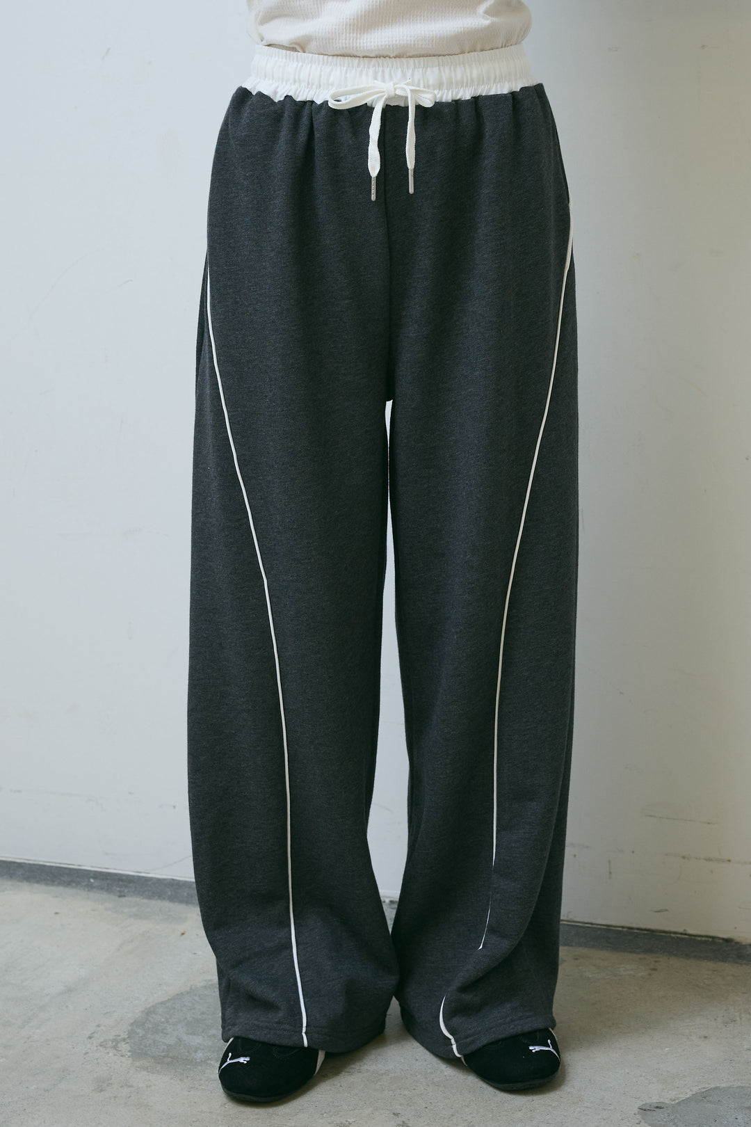 [予約/SET]ビジューボタンラメツイードジレ+シアーレーストップス+裏毛カーブラインワイドパンツ(3set)