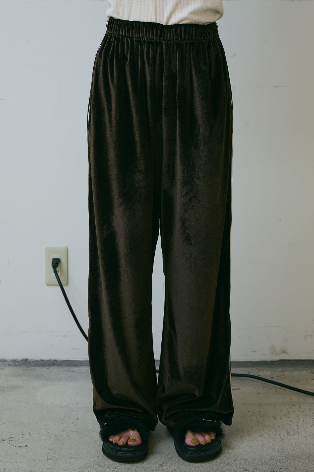 [予約]ベロアサイドラインパンツ