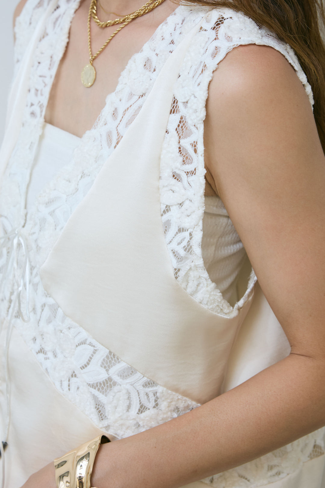 [予約]ベロアレースサテンブラウス