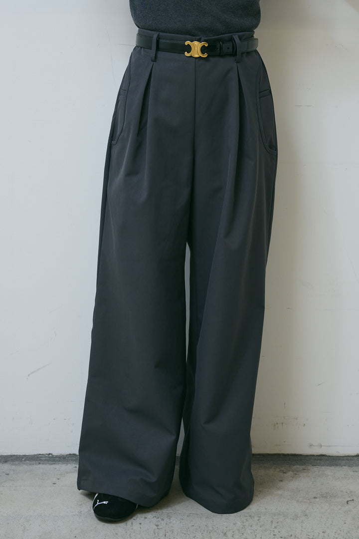 サイドポケットカーブフォルムパンツ