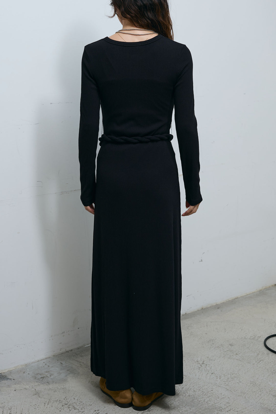 [予約]ブレイデットベルトつきヘンリーネックワンピ