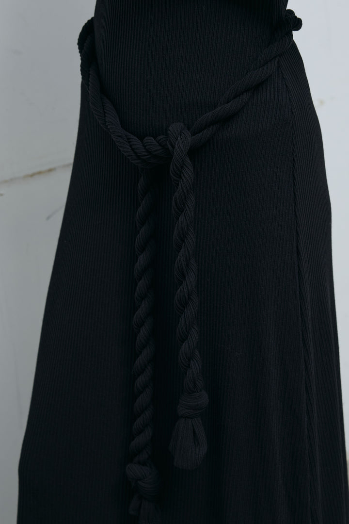 [予約]ブレイデットベルトつきヘンリーネックワンピ