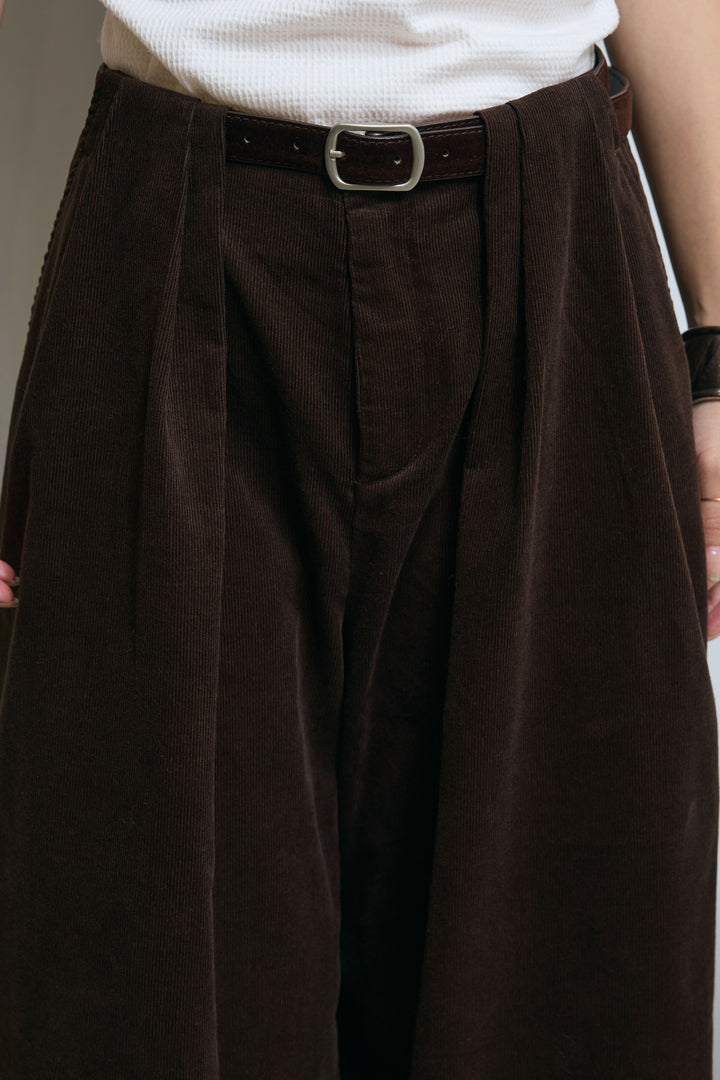 [予約]ベルト付き細畝コーデュロイショーツ