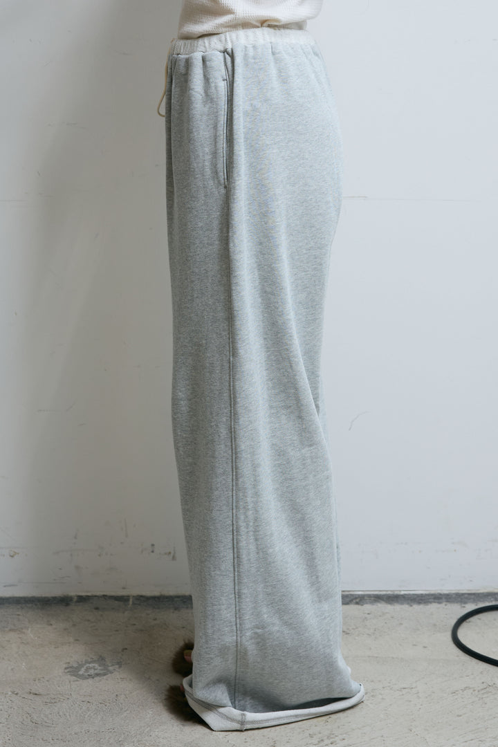 [予約/SET]ドッキングスリーブニットTOPS+エフォートレススウェットパンツ(2set)