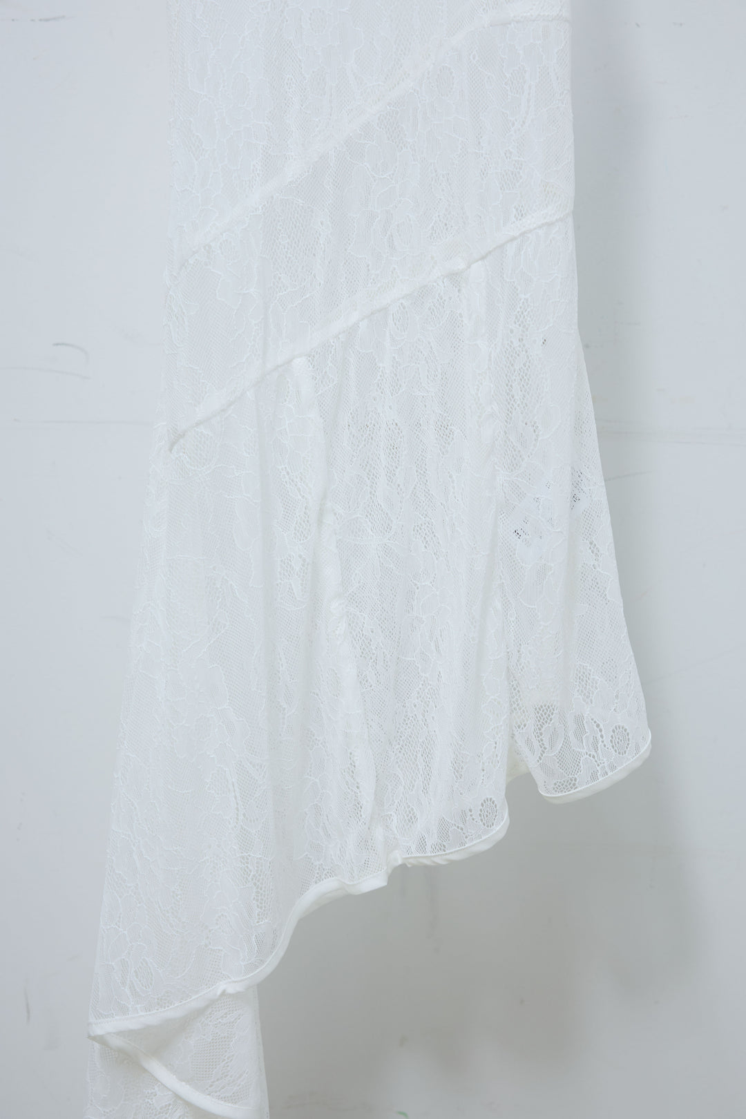 [予約]レースアシメトリーワンピース