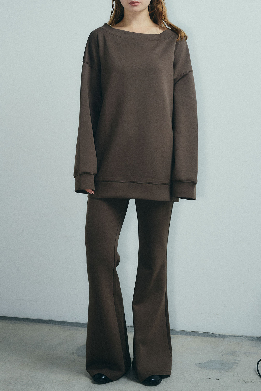 [予約/SET]オーバーサイズオフショルスウェット+美脚フレアスウェットパンツ(2set)