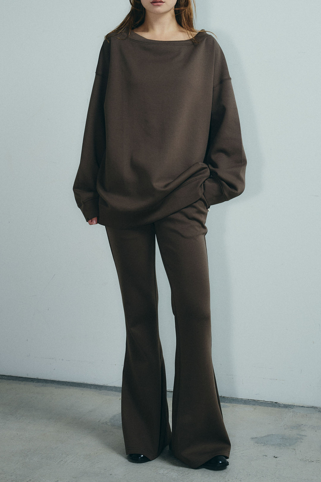 [予約/SET]オーバーサイズオフショルスウェット+美脚フレアスウェットパンツ(2set)