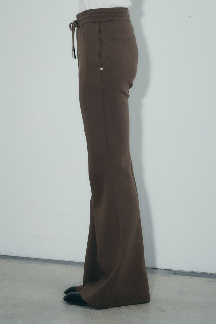 [予約]美脚フレアスウェットパンツ