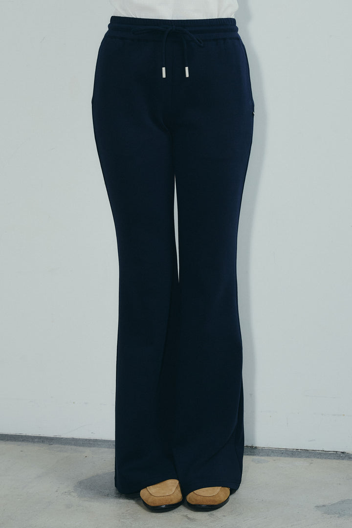 [予約]美脚フレアスウェットパンツ