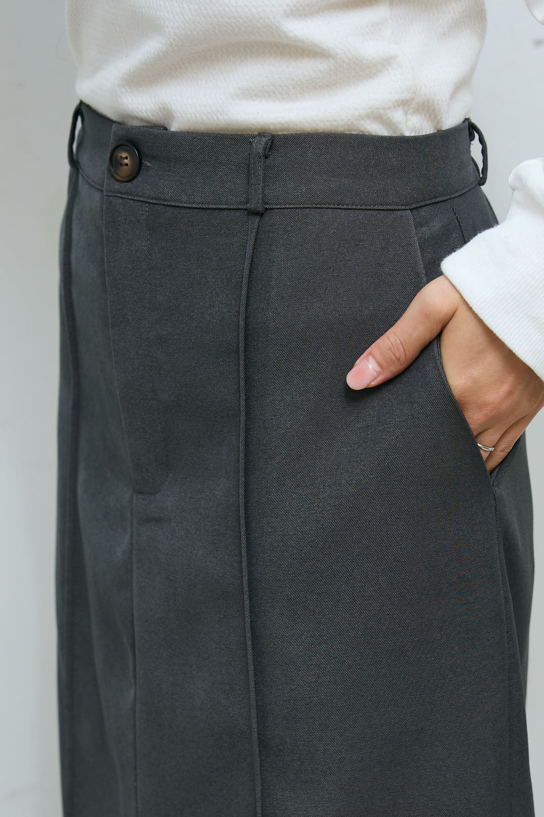 ピンタックストレートスカート