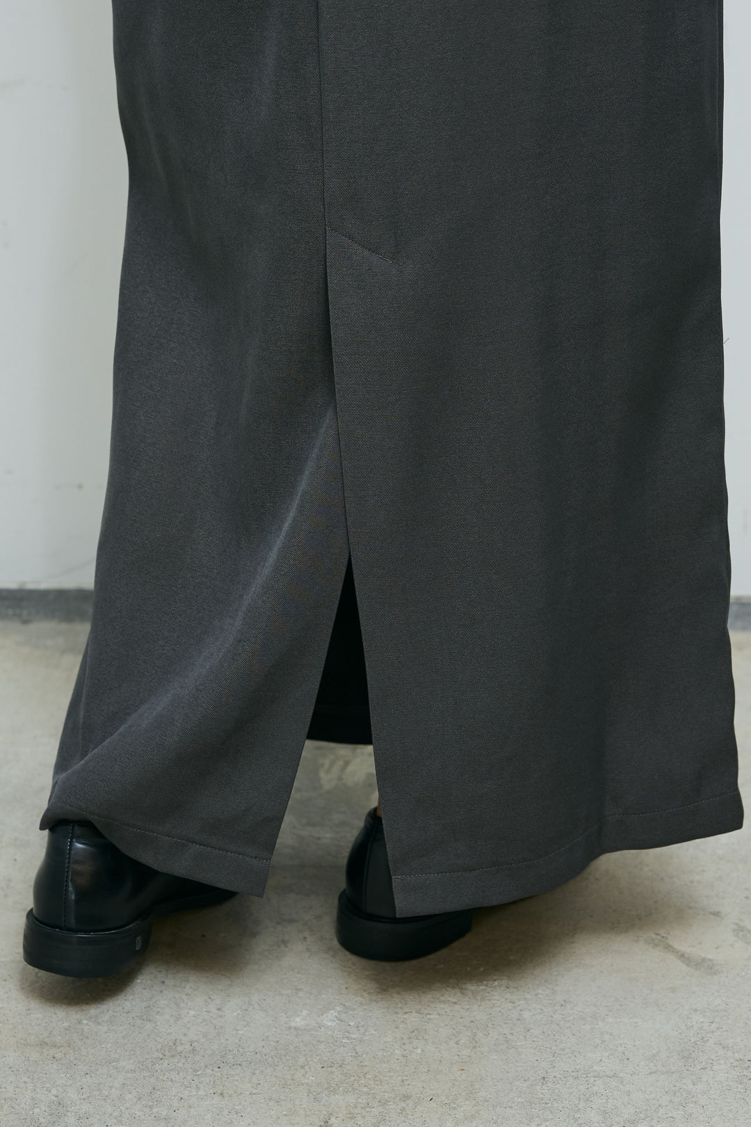 ピンタックストレートスカート