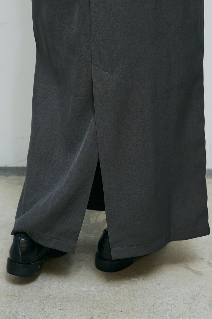 ピンタックストレートスカート