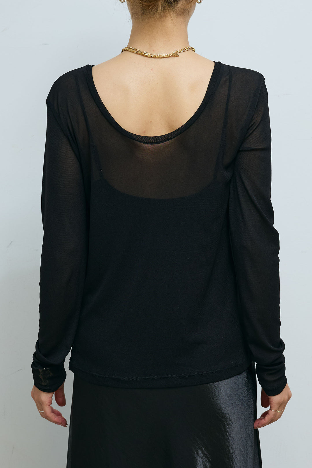 [予約]ラウンドバックシアートップス