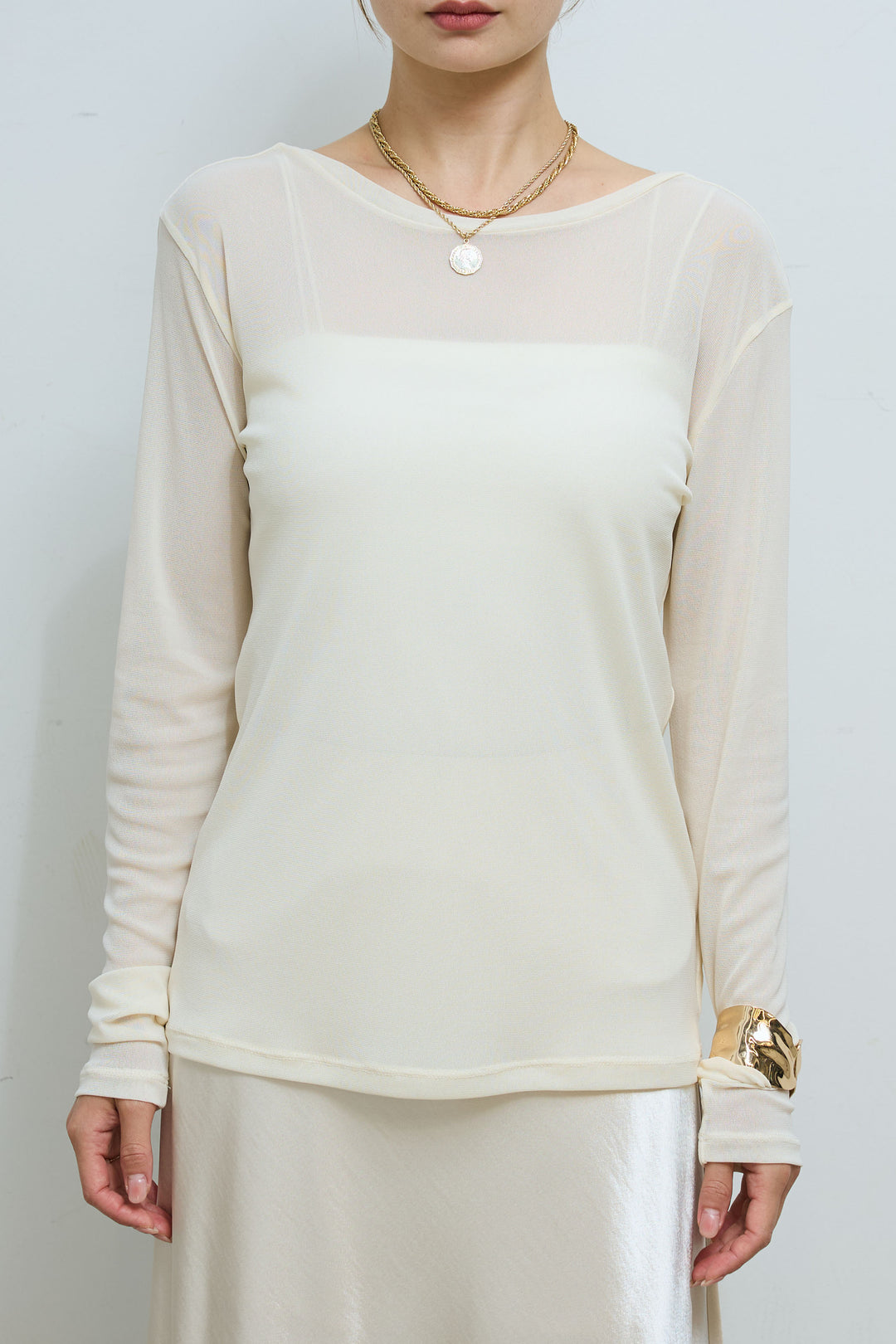 [予約]ラウンドバックシアートップス