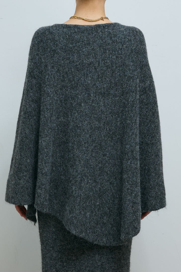 [予約/SET]ポンチョレイヤードニットアップ