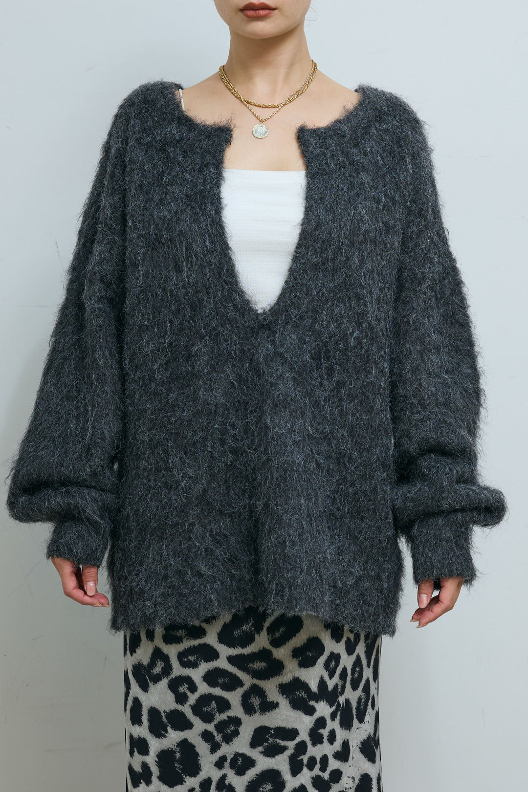 ミックスシャギー深Vニット