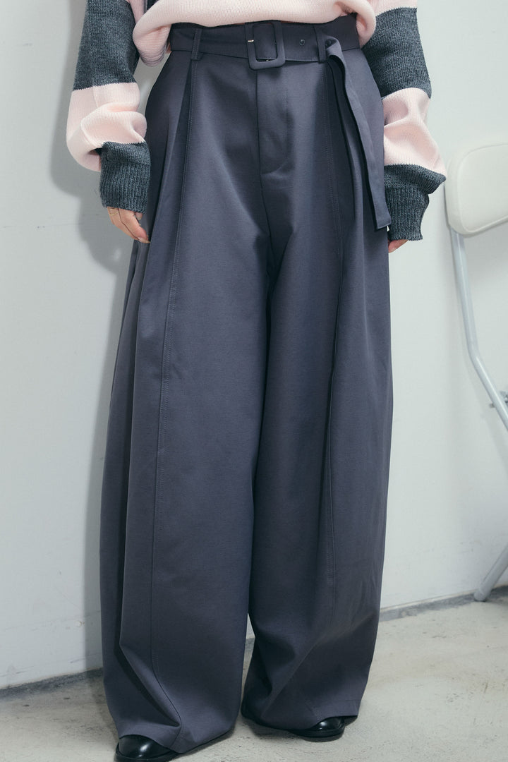 [予約]ベルト付きコクーンワイドパンツ