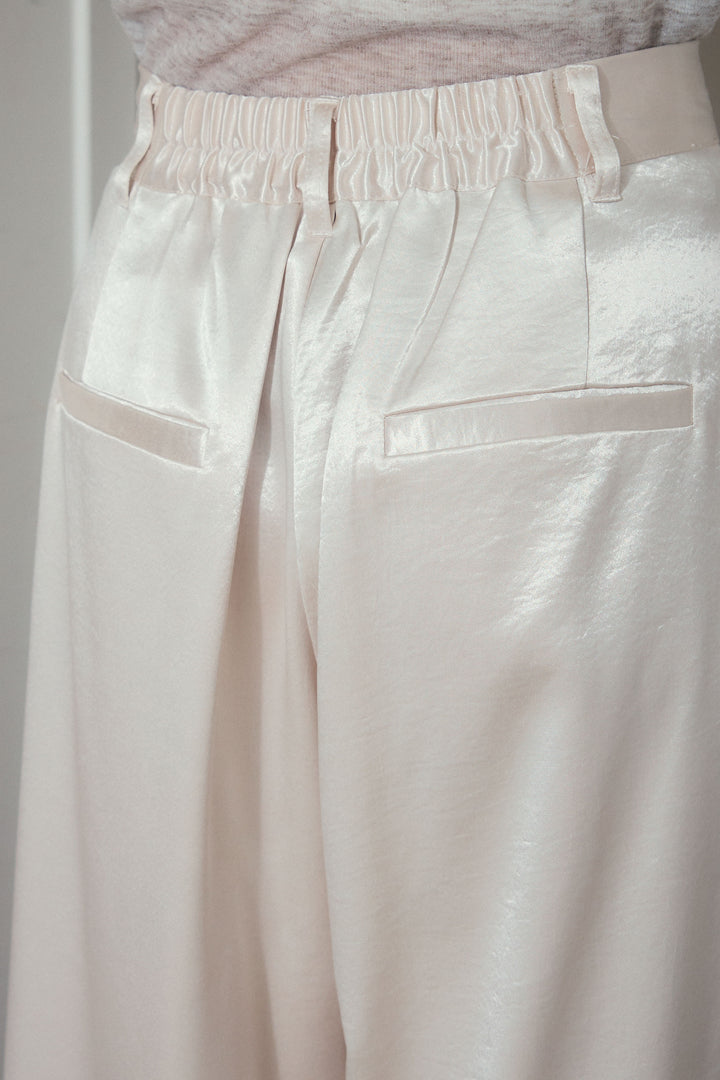 [予約]サテンタックワイドパンツ