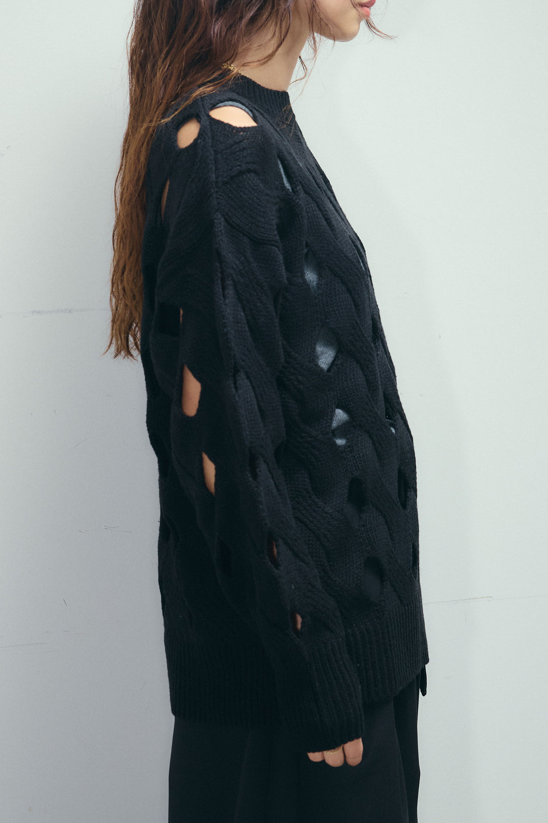 [予約]ケーブルカットアウトニットTOP