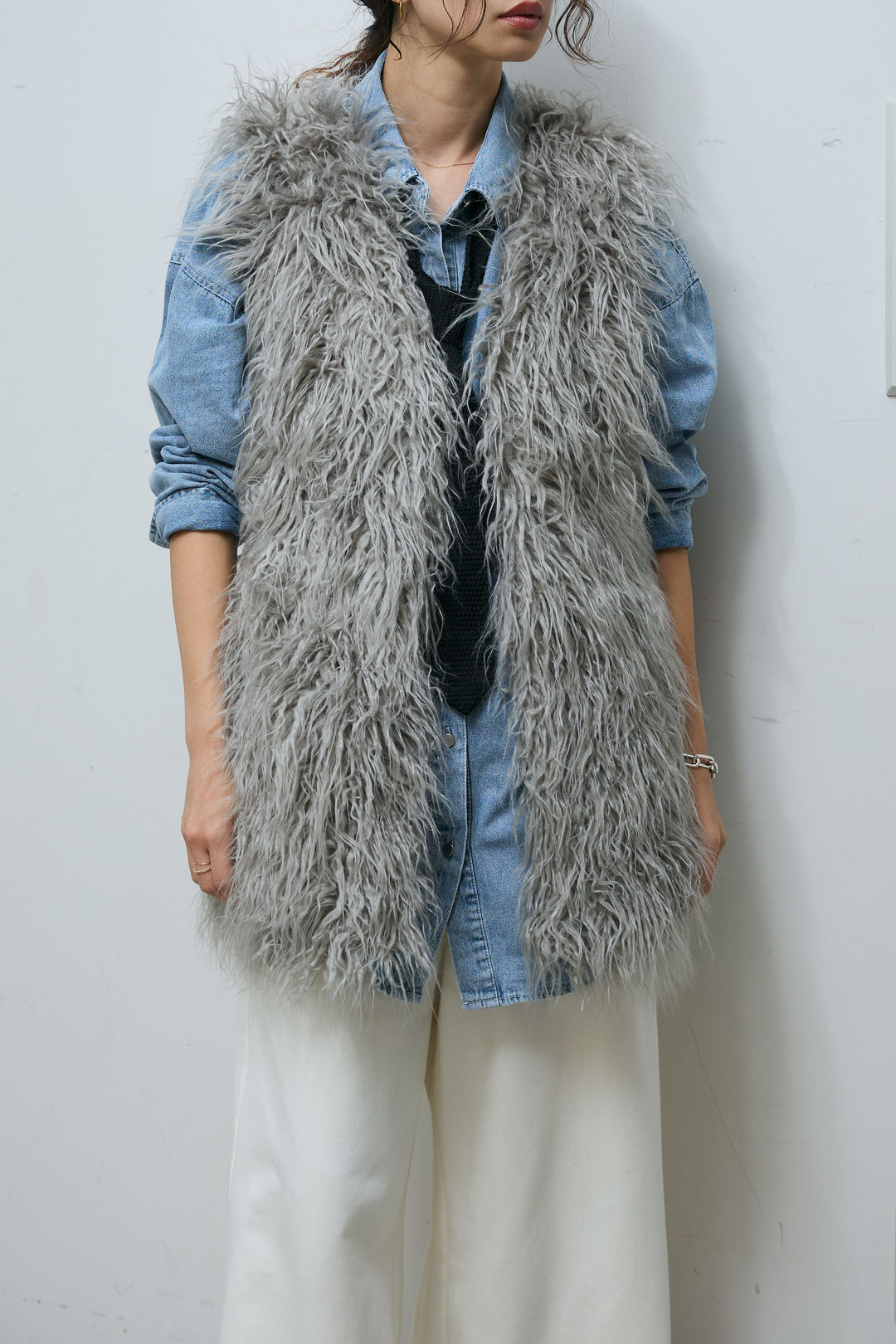 [予約/SET]フェイクシャギーファーベスト+オーバーサイズデニムシャツ(2set)