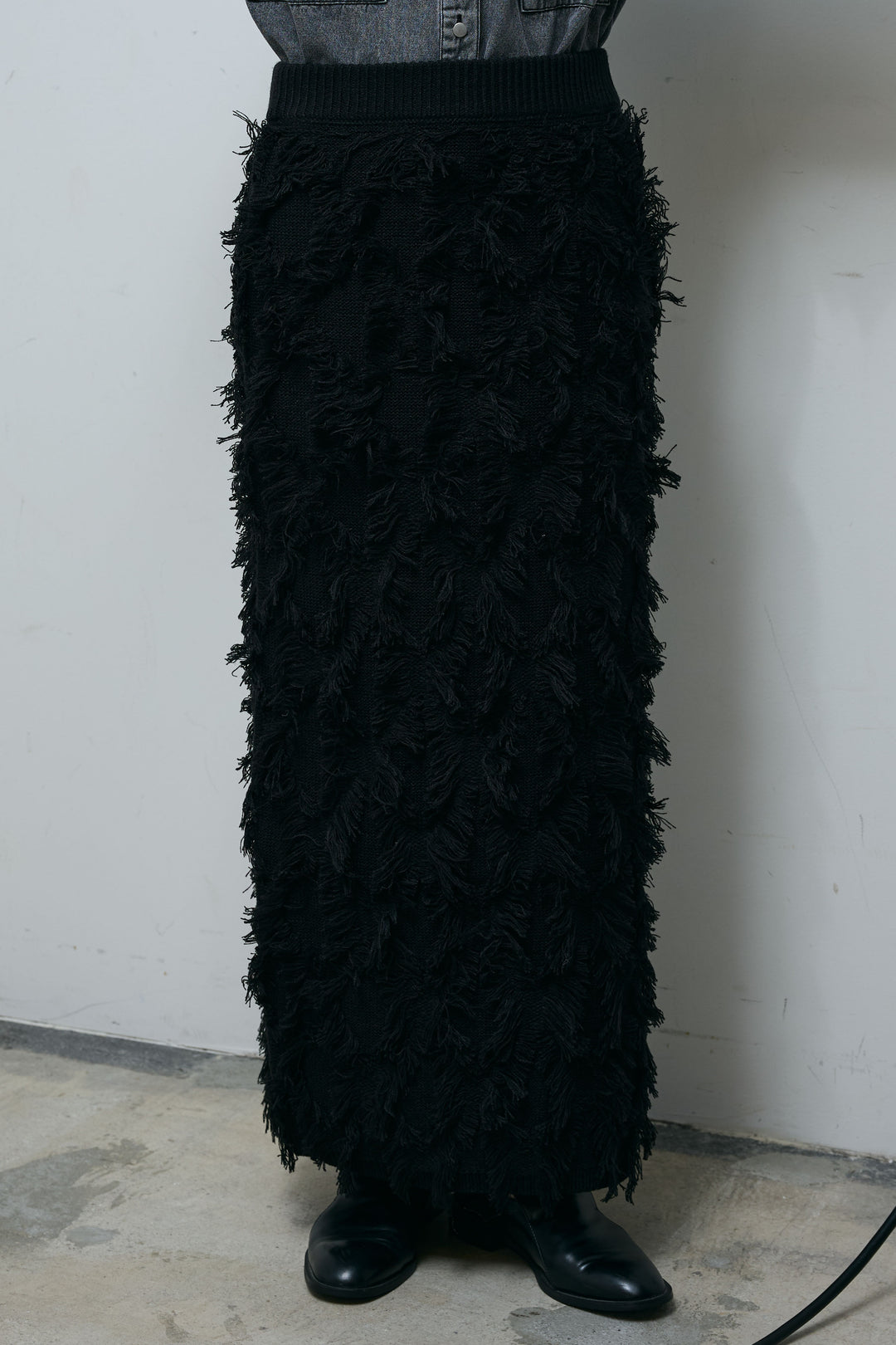 [予約/SET]オーバーサイズデニムシャツ+カットフリンジニットタイトスカート(2set)