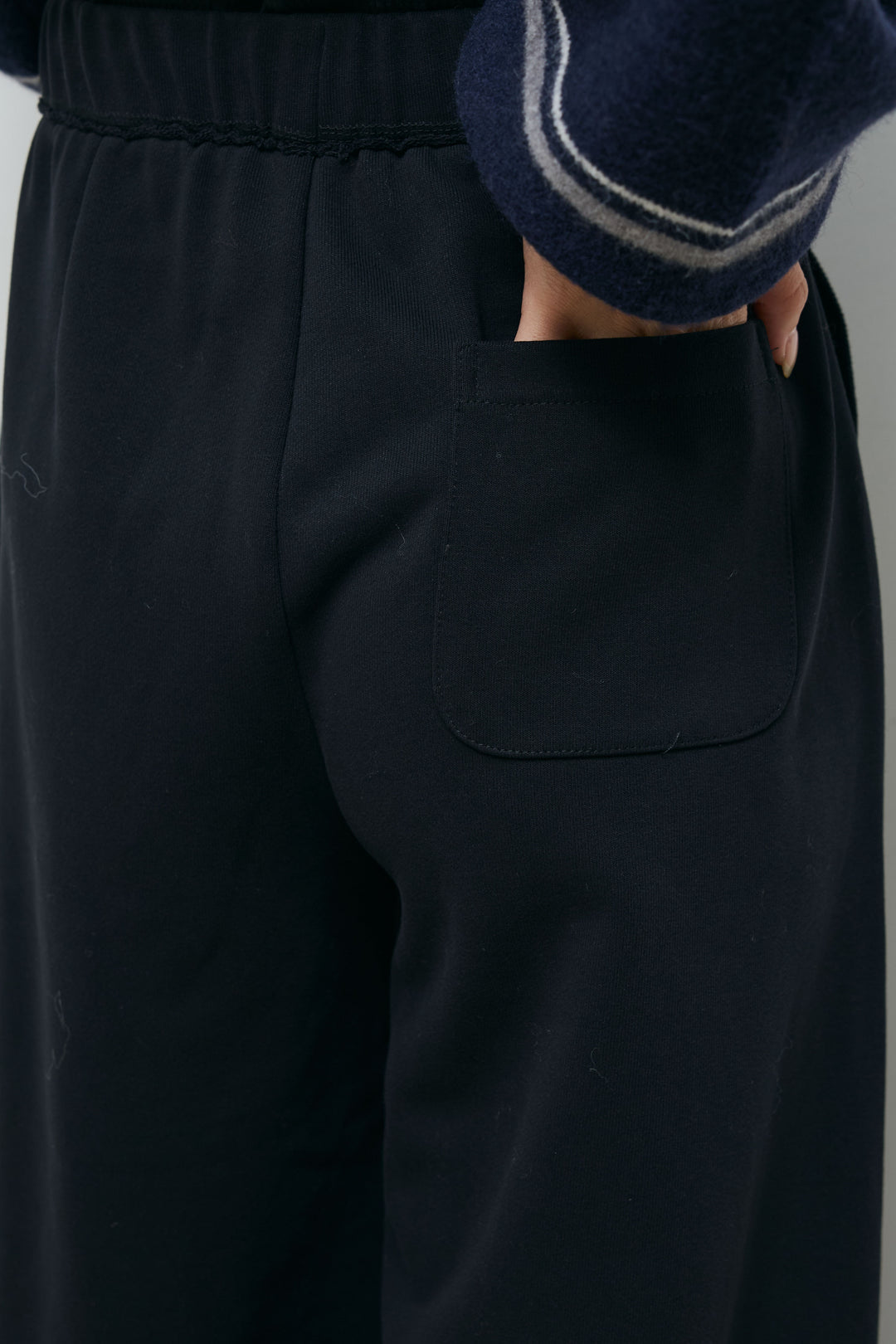 [予約/SET]スタンドカラーボーダージップニット+カーブスウェットパンツ(2set)