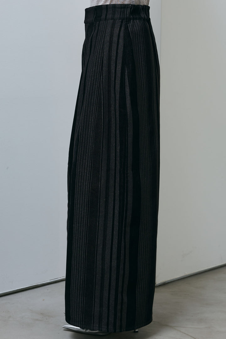 [予約]ベロアストライプ細畝ワイドパンツ