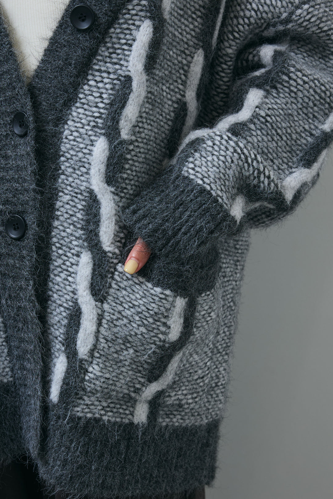 [予約/SET]ロープ柄ボリュームニットカーディガン+フロントジップストラップデザインデニムサロペット(2set)