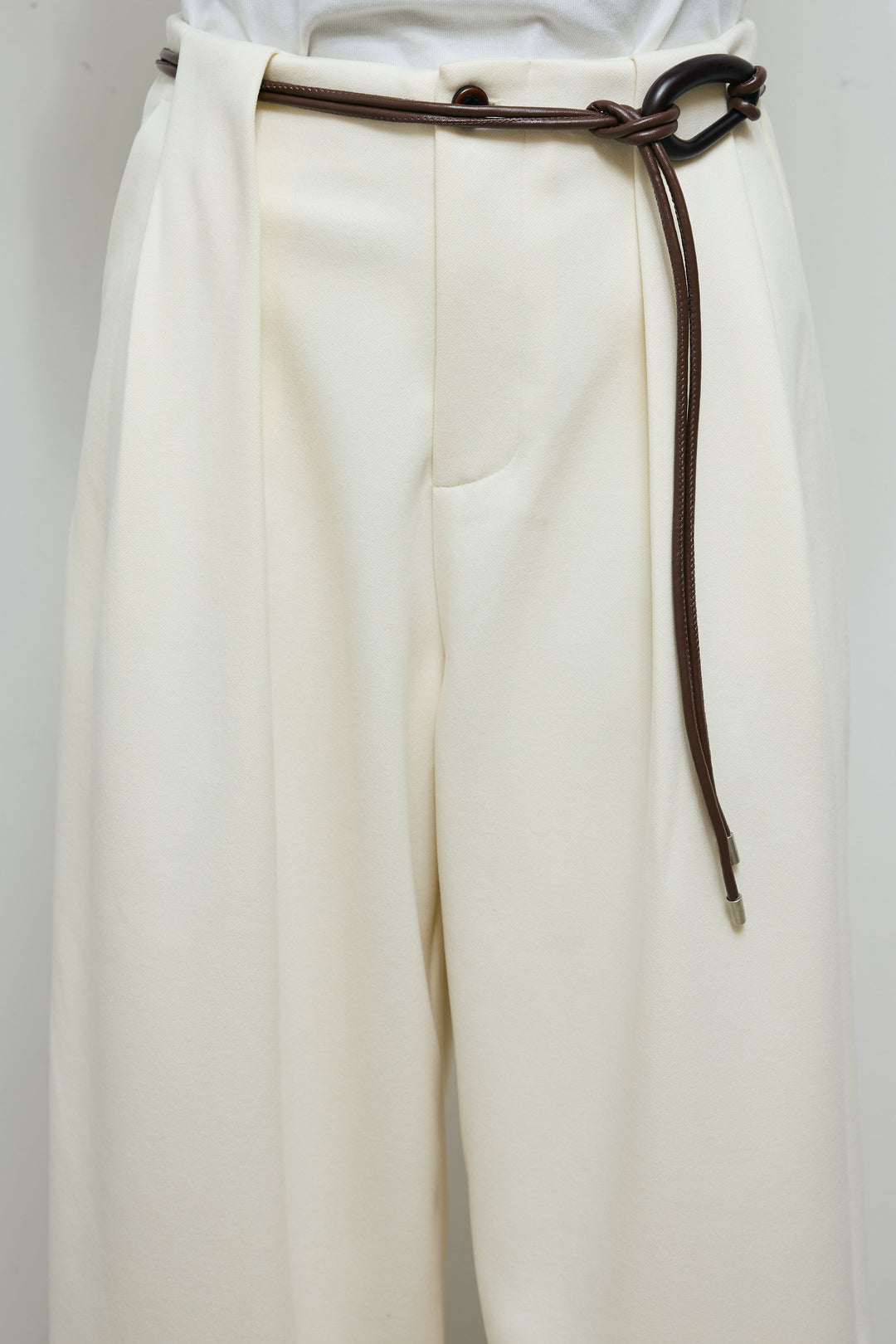 [予約/SET]ダブルフェイス配色ニットコート+フェイクレザーベルト付きワイドタックパンツ(2set)