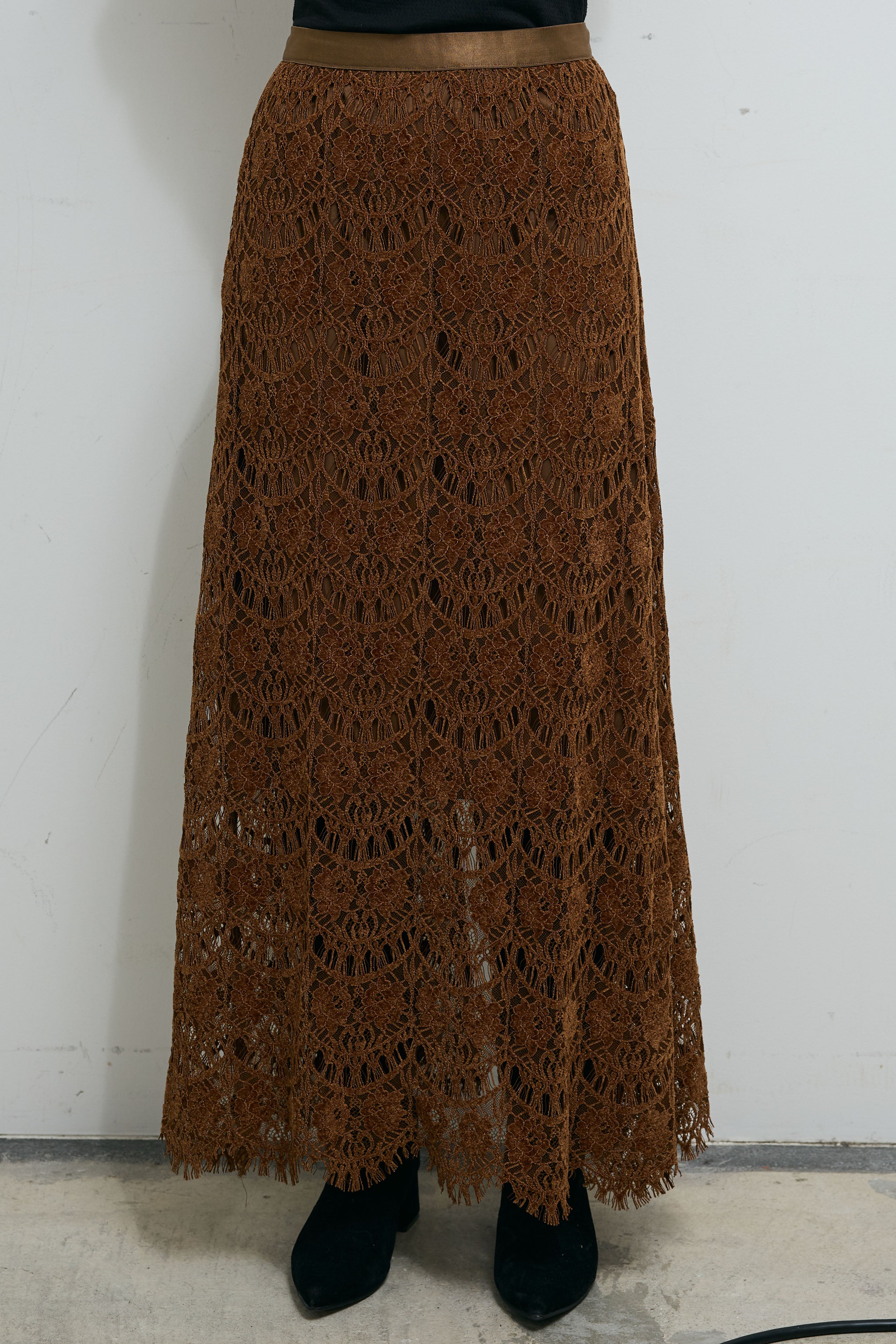 レース刺繍ロングスカート – IAMALPHA
