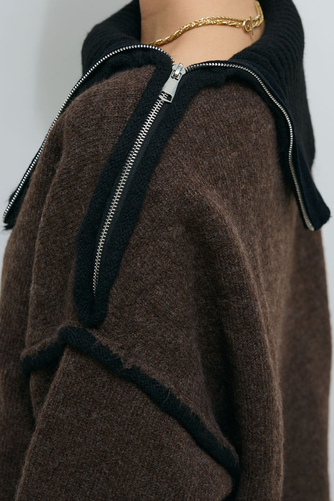 [予約]ハイネックジップデザインニットトップス