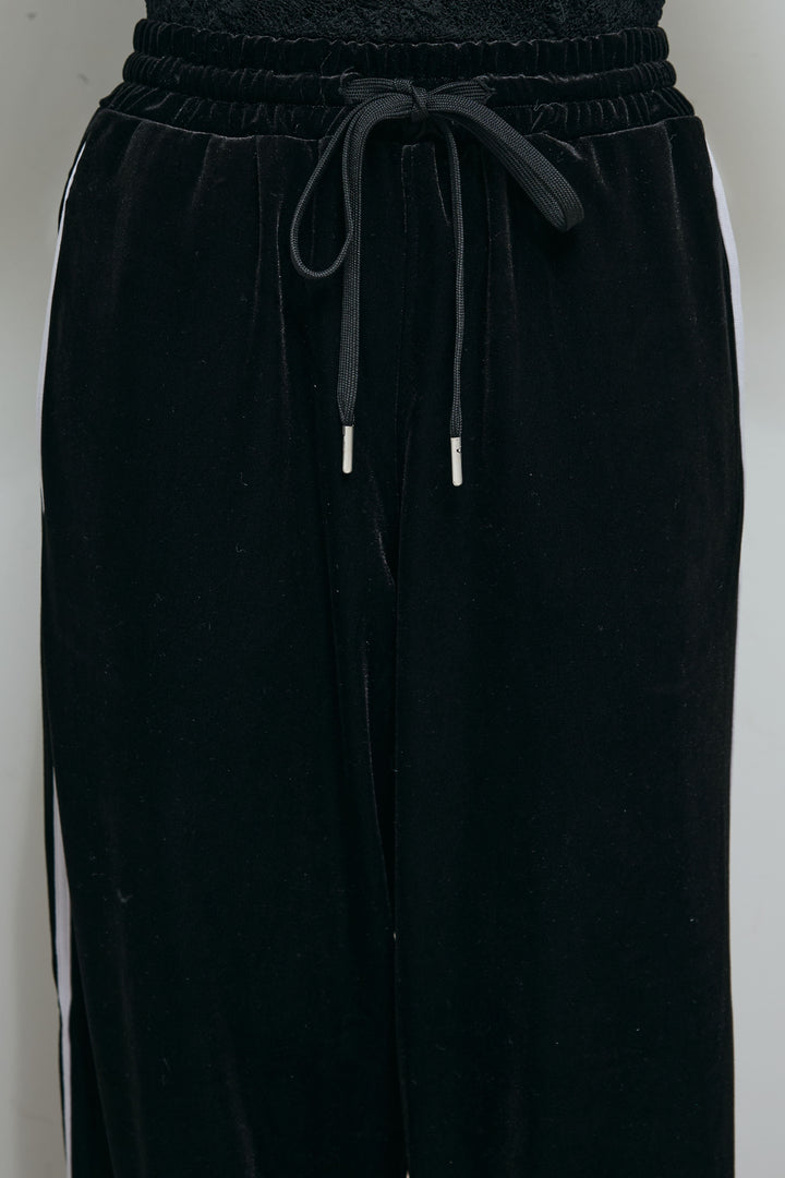 [予約/SET]ハイネックワイドーオープンニットベスト+シアーレーストップス+サイドラインベロアパンツ(3set)