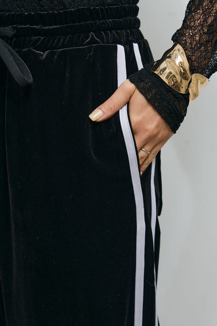 [予約]サイドラインベロアパンツ