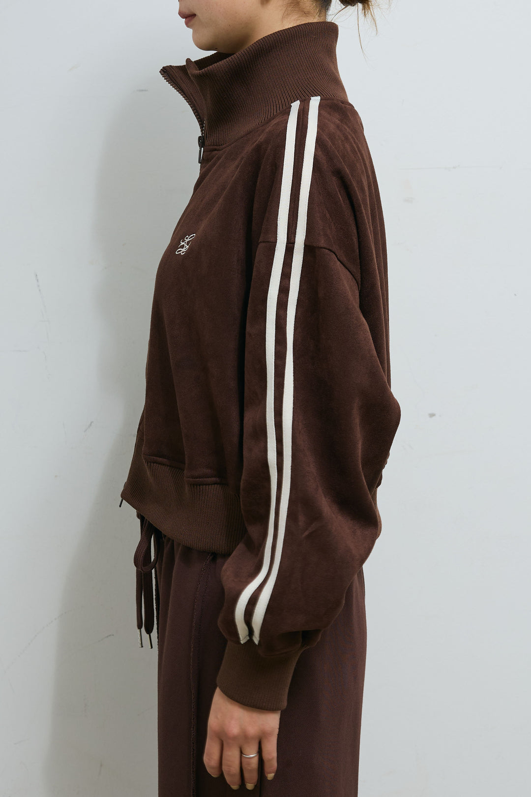 [予約]スエードポンチクロップド丈トラックジャケット