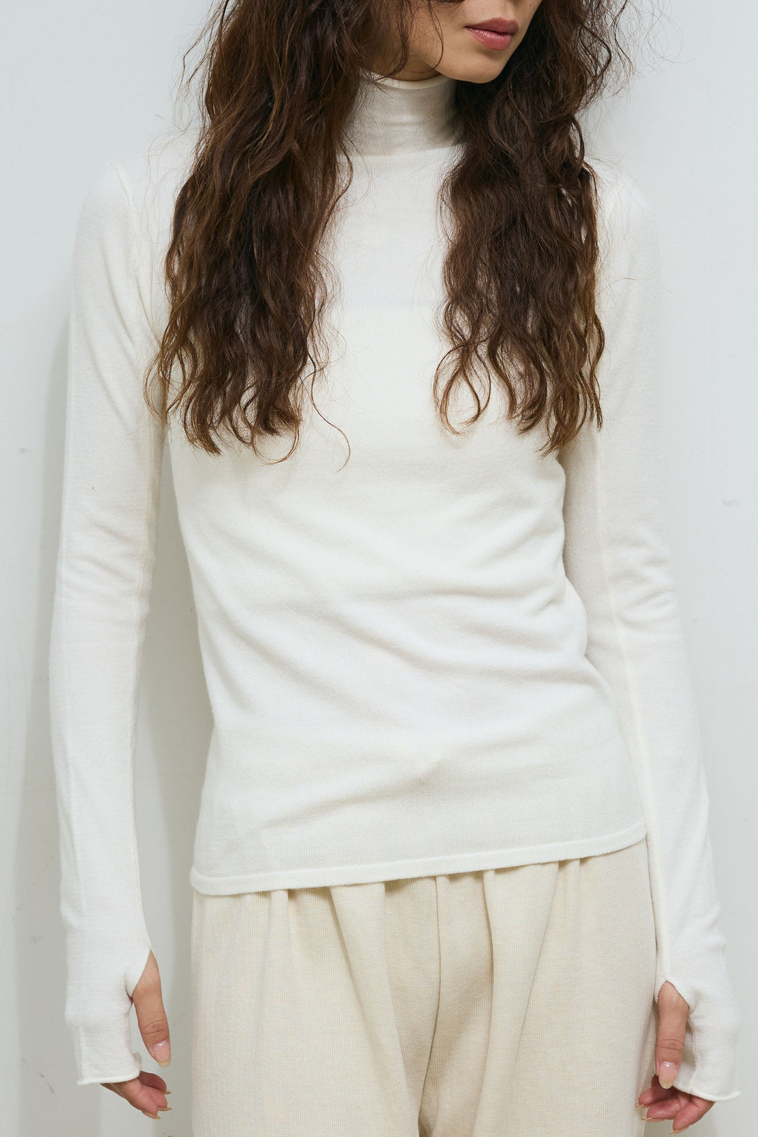 [予約/SET]ボア切替中綿ベスト+アンゴラタッチフィンガーホールタートルニット+ダンボールニットパンツ(3set)