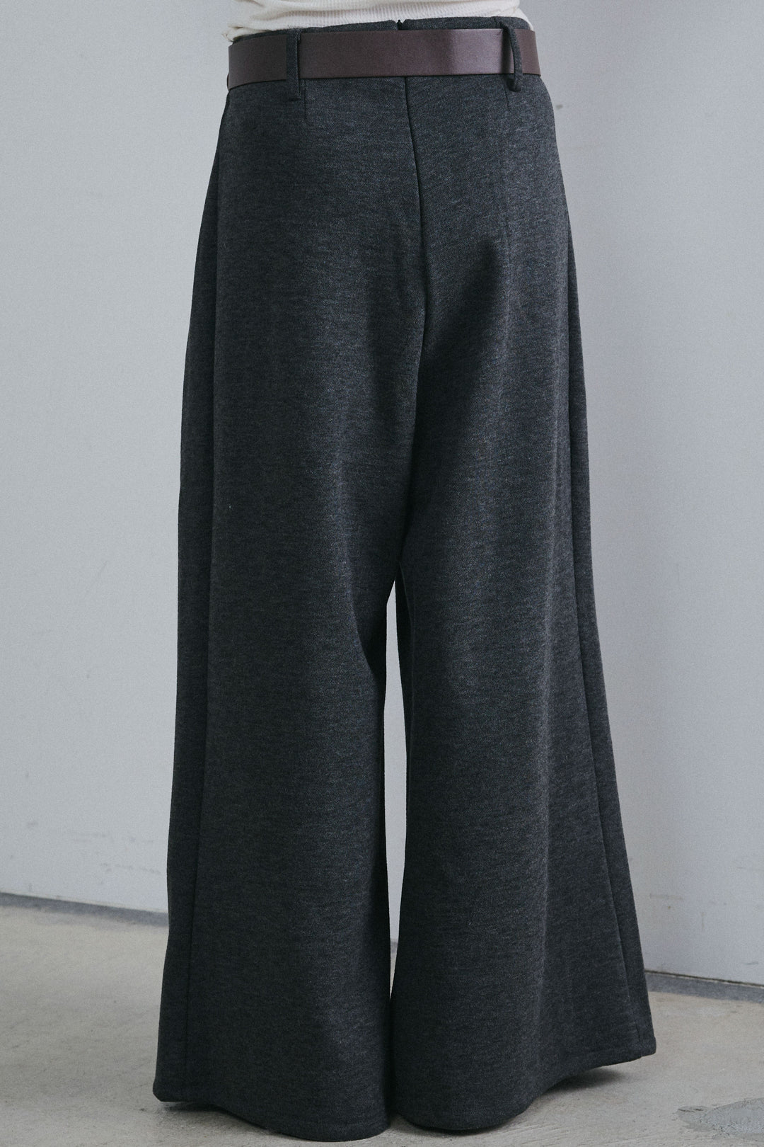 [予約/SET]ケープ付きローゲージニット+ベルト付きスゥイッチングタックパンツ(2set)