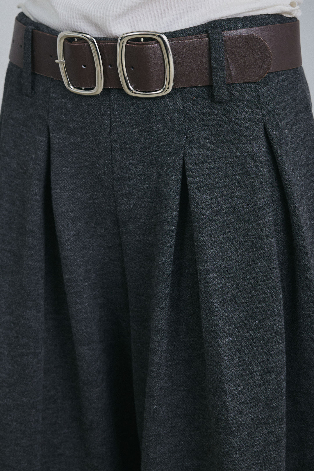 [予約/SET]ケープ付きローゲージニット+ベルト付きスゥイッチングタックパンツ(2set)